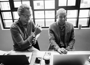 JIU YOU GAME-斯密斯：凭借敏锐的视野与速度，成为全黑队不可或缺的球员，斯密06